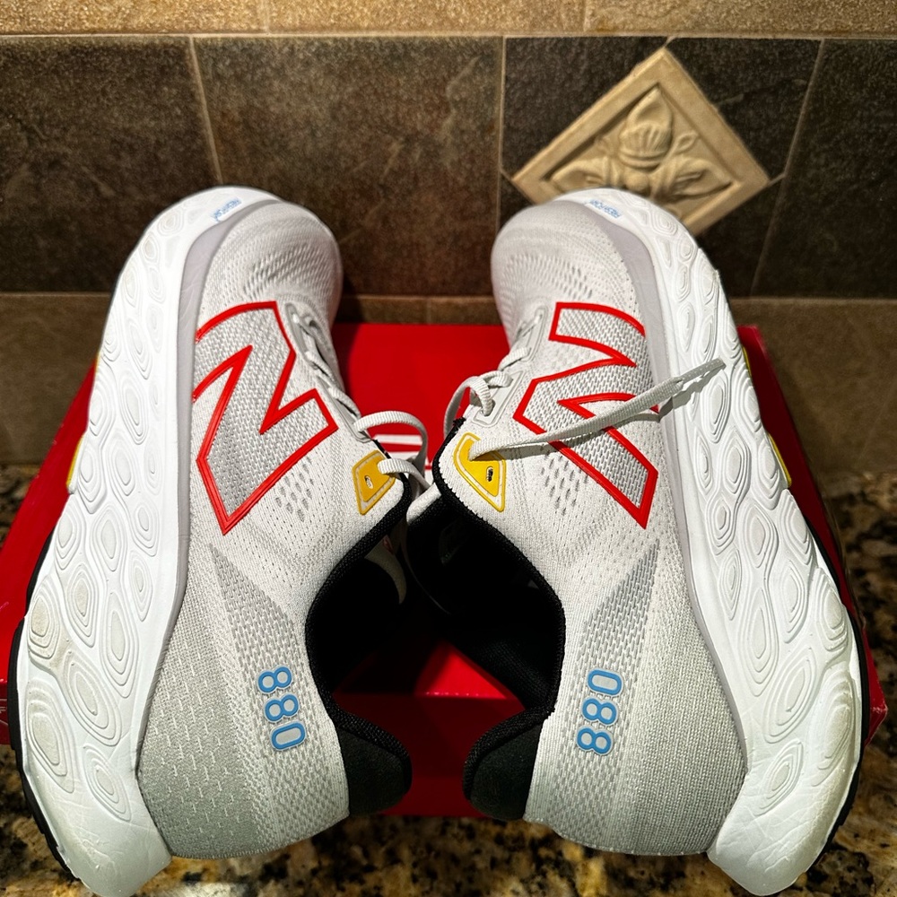 Men’s New Balance 880 Fresh Foam V14. - Picture 12 of 14